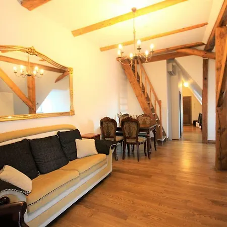 Lai 2 Penthouse In Old Town فندق *