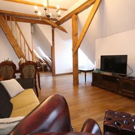 Lai 2 Penthouse In Old Town *